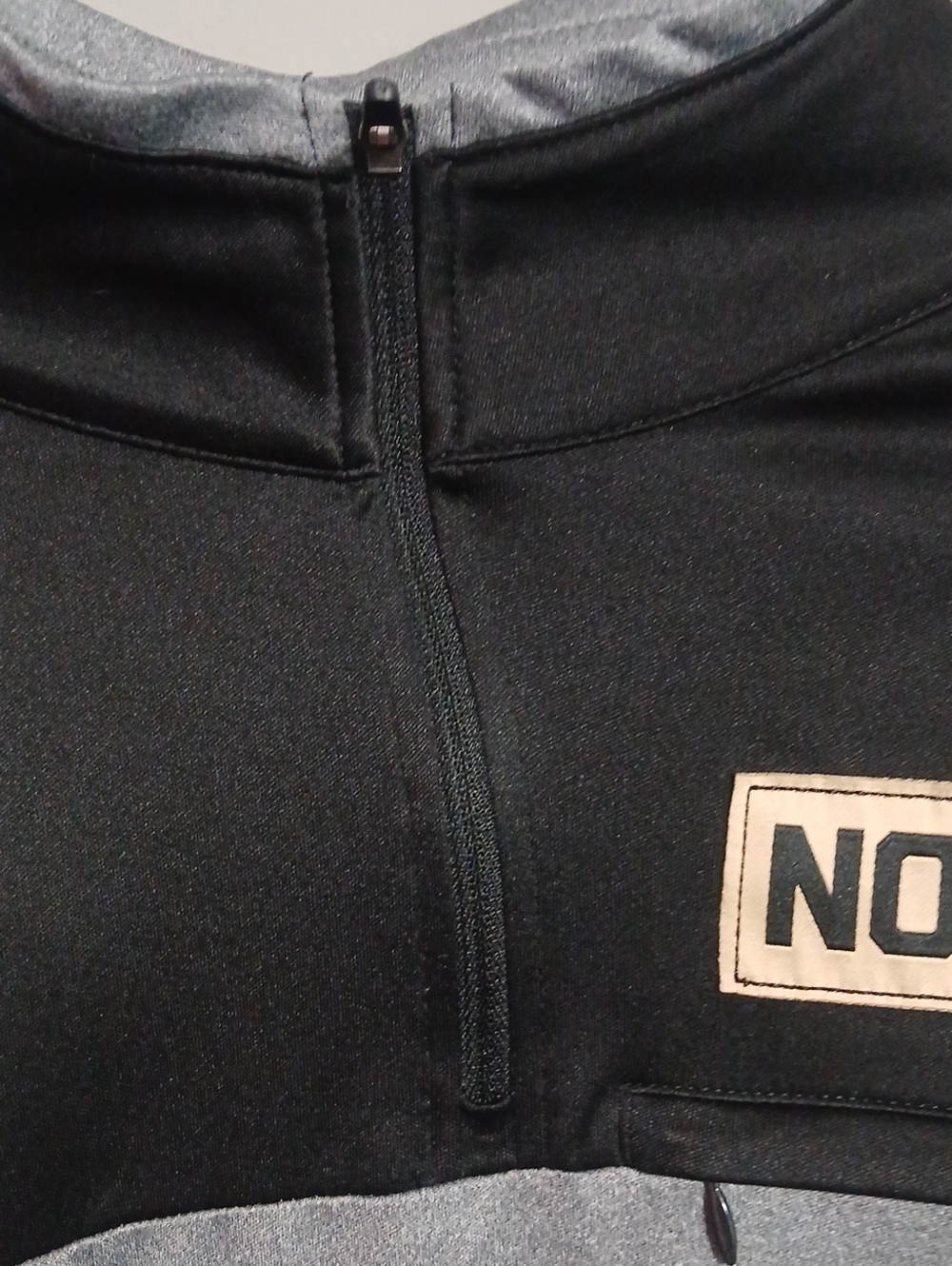 Men's Xl New Orleans Saints Quarter-Zip Pullover - Picture 3 of 6